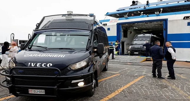 Más de 40 heridos en el choque de un ferry procedente de Capri contra un muelle en Nápoles