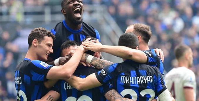 Inter de Milán festeja su título con una nueva victoria