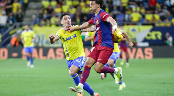 Un Gol de Joao Félix ayuda al Barcelona a vencer al Cádiz