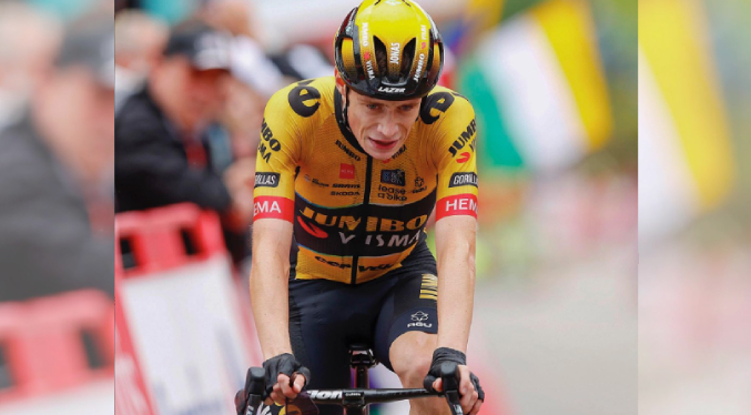 El ciclista danés Vingegaard fue operado «con éxito de la clavícula»