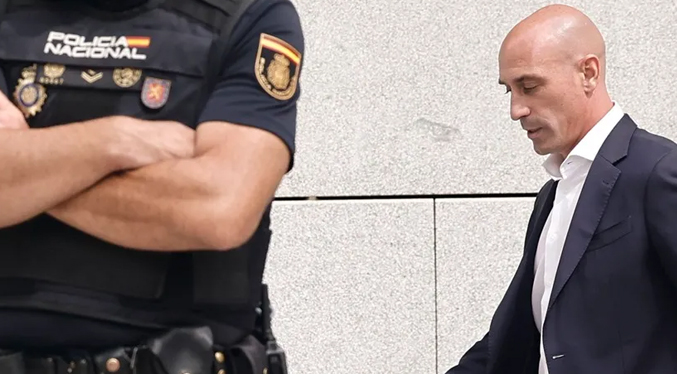 Luis Rubiales es liberado tras tomarle declaración después de ser detenido en Madrid