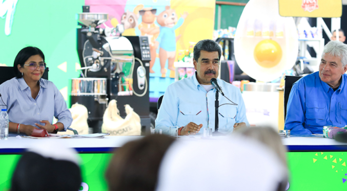 Maduro: «No necesitamos licencia para crecer»