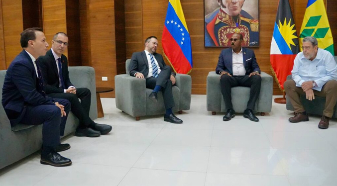 Llegan a Venezuela los primeros ministros del Caribe para una cumbre de la ALBA