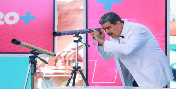 Maduro pide desarrollar la ciencia desde una “visión endógena”