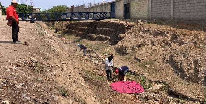 Muere niño tras caer en una cuneta de agua en Barinas