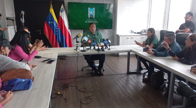 Rafael Ramírez reporta que la situación por las lluvias está controlada en Maracaibo