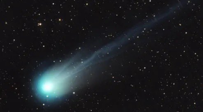 El ‘cometa diablo’ ya se ve desde la Tierra y aparecerá durante el próximo eclipse solar