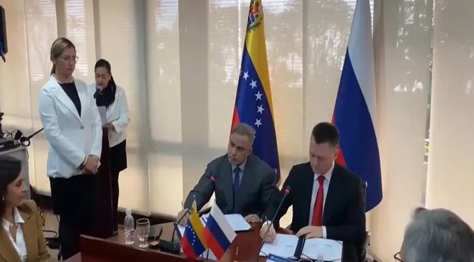 Venezuela y Rusia firman convenio para impulsar fiscalías generales