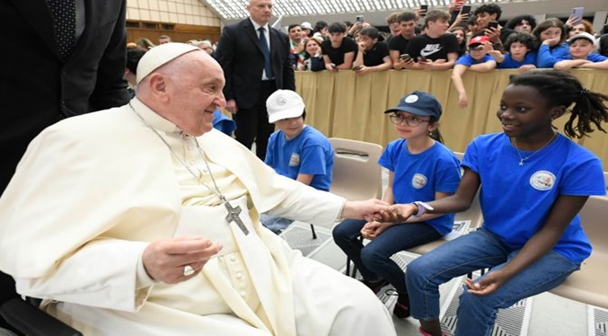 Papa Francisco a jóvenes: “Estáis llamados a ser protagonistas y no espectadores del futuro”