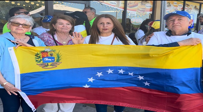 Venezolanos en el extranjero celebran consenso que llevó a la candidatura de Edmundo González