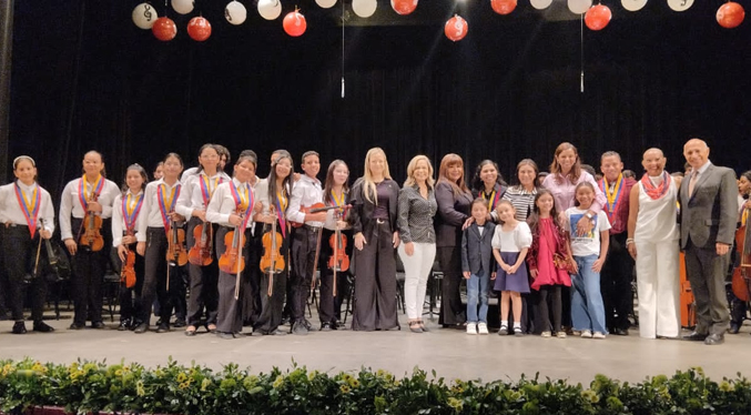 Orquesta de la Fundación Niño Zuliano rinde homenaje a las Madres en su Día