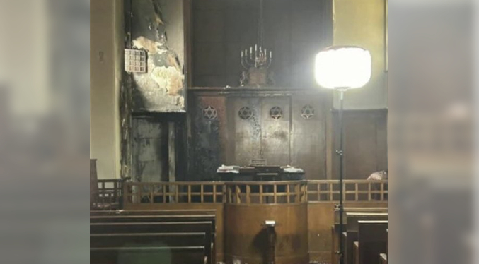 Francia frustra intento de prender fuego a una sinagoga