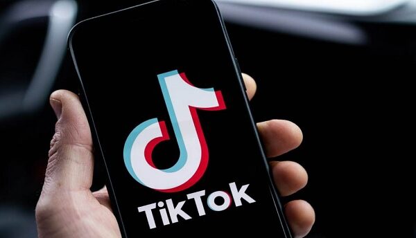 TikTok se lanza a los pódcast en video