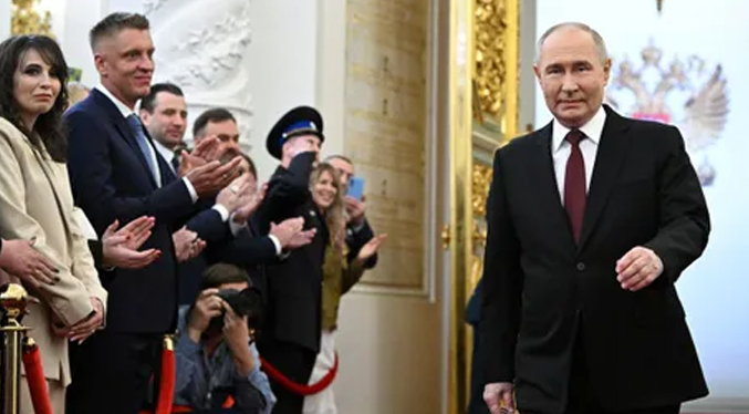 Vladímir Putin toma posesión como presidente para un quinto mandato de seis años