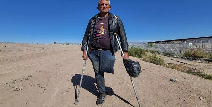 Venezolano llega con un solo pie a la frontera de México en busca de una prótesis en EEUU