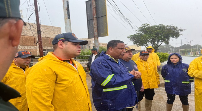Alcalde Rafael Ramírez inspecciona zonas de Maracaibo tras fuertes lluvias de este 4 de mayo