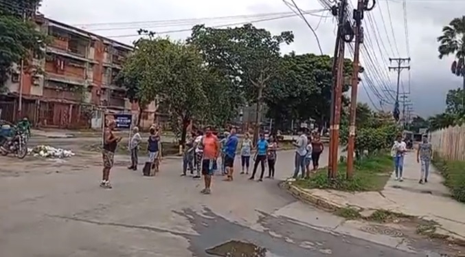 Reportan manifestaciones en Aragua por falta de energía eléctrica