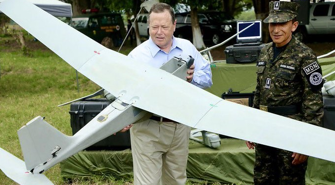 EEUU dona drones a El Salvador para vigilar los «cruces ilegales» de migrantes