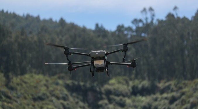 Crean en Quito un plan de reforestación con un dron