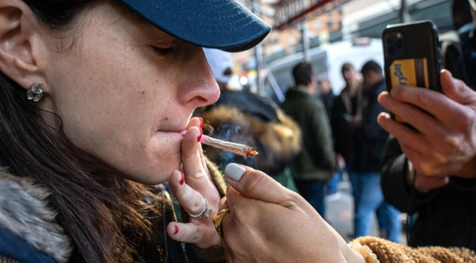 EEUU registró más consumidores diarios de cannabis que de alcohol