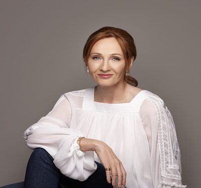 Joanne Rowling promete publicar seis libros más