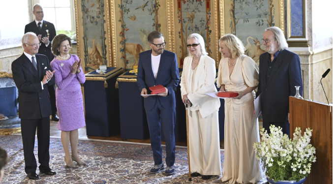ABBA recibe un prestigioso título sueco por su carrera pop