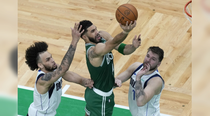 Los Celtics conquistan su 18vo anillo de la NBA al vapulear a Dallas