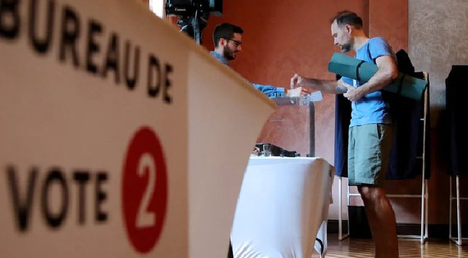 Francia vota en elecciones legislativas anticipadas