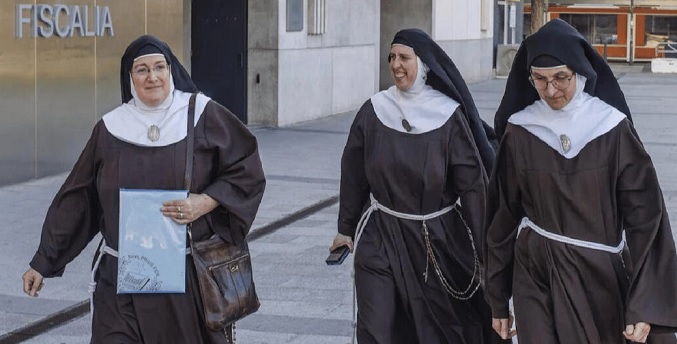 Excomulgan a monjas españolas que se separaron de la Iglesia católica