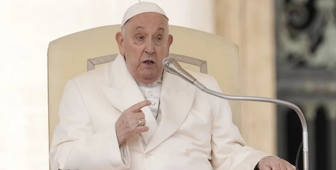 El Papa denuncia que la naturaleza está esclavizada por los abusos del hombre