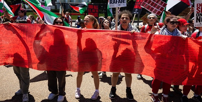 Protesta propalestinas rodea la Casa Blanca con una ‘línea roja del pueblo’