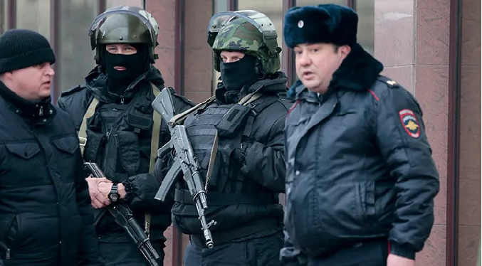 Rusia: Miembros de EI toman de rehenes a guardias en cárcel