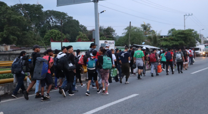 Caravana de migrantes parte del sur de México para presionar en vísperas de las elecciones