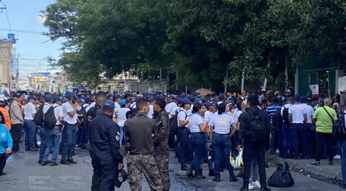 Denuncian instalación de punto rojo a una cuadra de un centro de votación en Lara