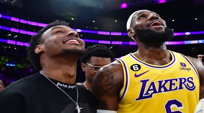 LeBron jugará con su hijo en los Lakers