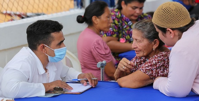 Atienden a más de 10 mil familias en Jornada Médico Asistencial y de Alimentación al oeste de Maracaibo