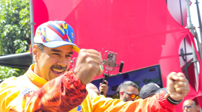 Nicolás Maduro arranca su campaña electoral desde Zulia