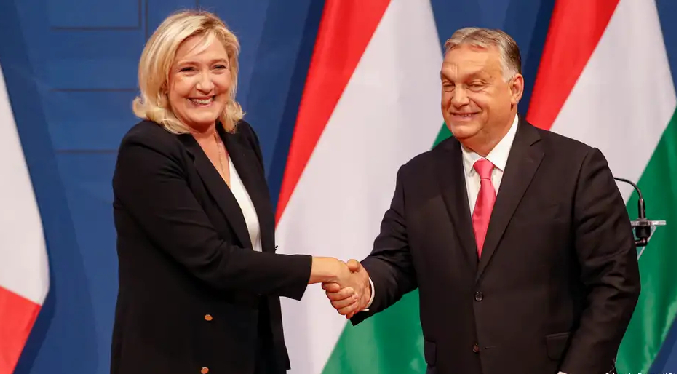 Ultraderechistas Orbán y Le Pen unen fuerzas en el Parlamento Europeo