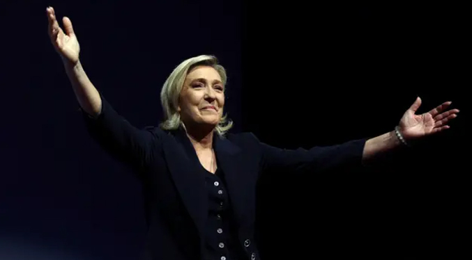Extrema derecha consigue una victoria inédita en la primera vuelta de las legislativas en Francia