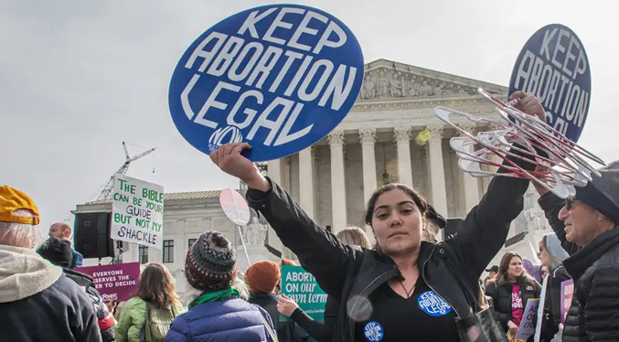 Iowa prohíbe el aborto tras seis semanas de embarazo