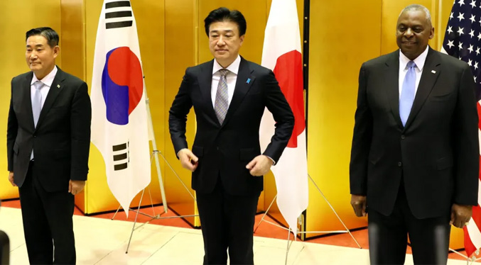 Los Gobiernos de Japón, Corea del Sur y EE.UU. formalizan su alianza trilateral de Defensa