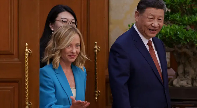 Giorgia Meloni se reúne en Pekín con Xi Jinping