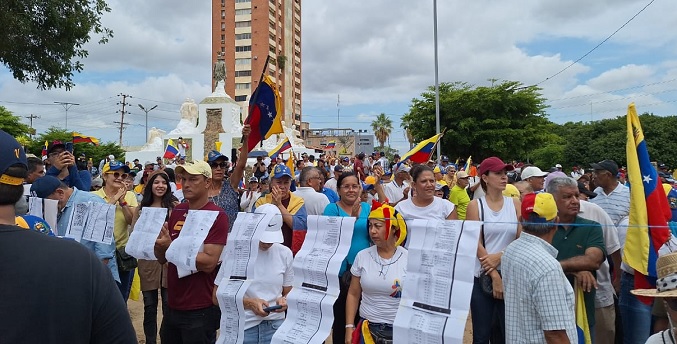 Maracaibo atiende al llamado opositor con una concentración en Indio Mara