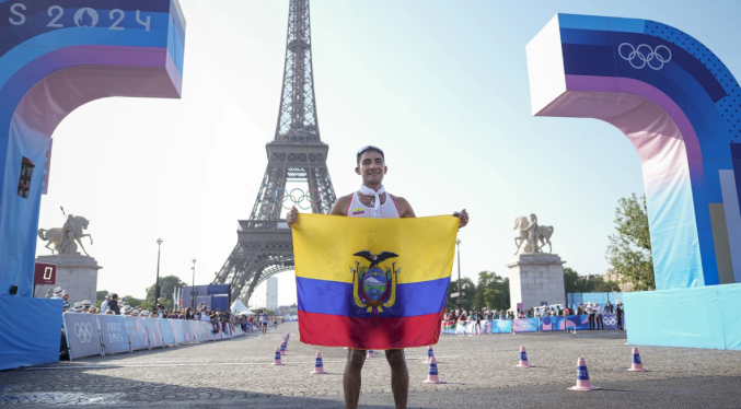 Daniel Pintado otorga la primera medalla de oro a Ecuador en la marcha olímpica