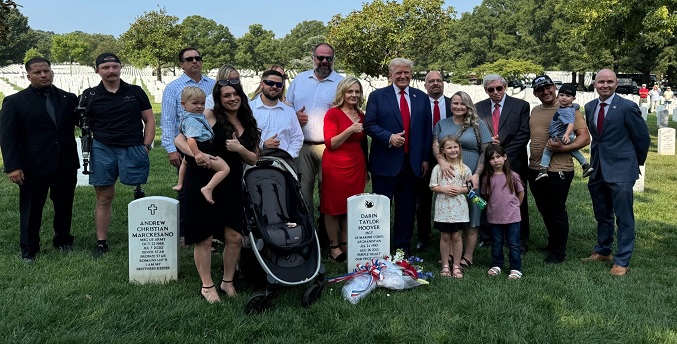 Ejército de EEUU critica a equipo de Trump por altercado en cementerio de Arlington