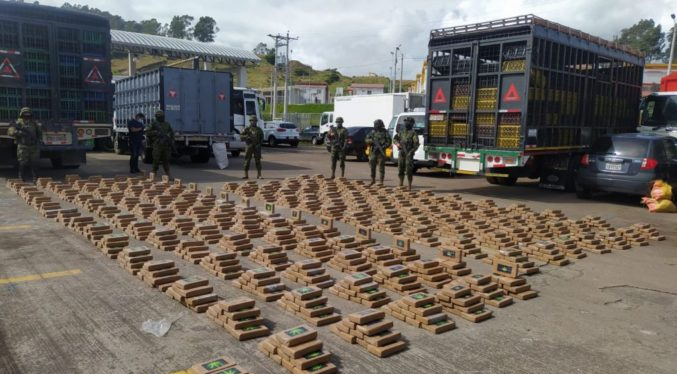 Ejército colombiano incauta más de una tonelada de cocaína escondida en un camión