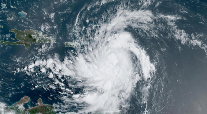 La tormenta tropical Ernesto avanza por las Antillas hacia Puerto Rico