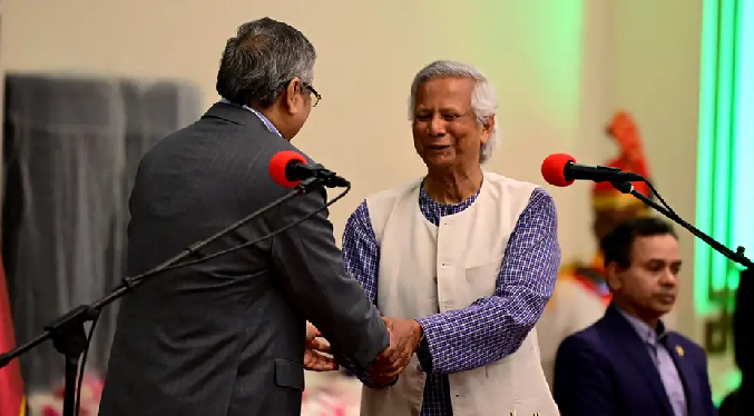 Bangladés: Yunus incluye a líderes estudiantiles en gabinete