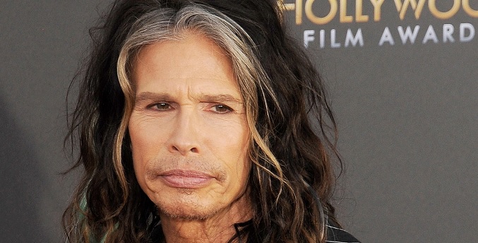 Aerosmith se retira de las giras por lesión vocal de Steven Tyler