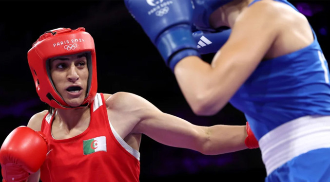 Boxeadora argelina que tuvo problemas con una prueba de género, gana su primer combate olímpico